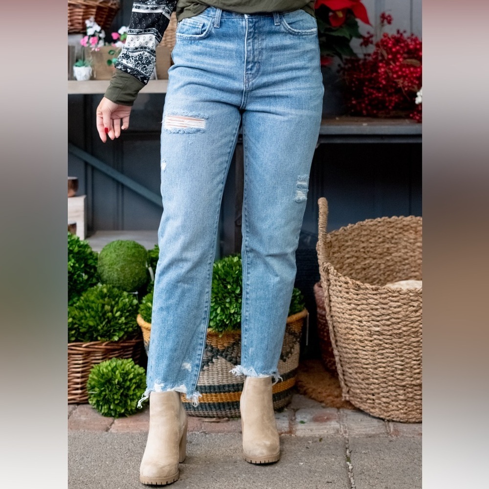 BNWT Vervet Emma Mom Jeans- size 31